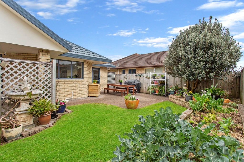 13 Pateke Drive, Takanini, Auckland - Carousel 2