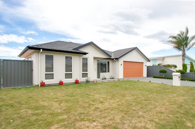 39 Tasman Drive, Poraiti, Napier - Carousel 1