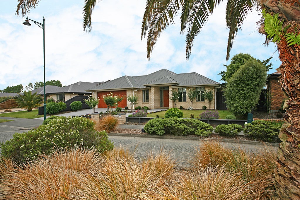 7 Sovereign Gardens, Halswell, Christchurch - Carousel 2