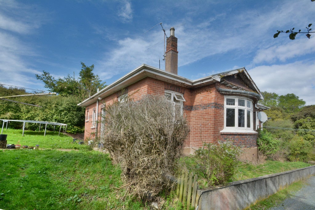 105 Opoho Road, Opoho, Dunedin - Carousel 14