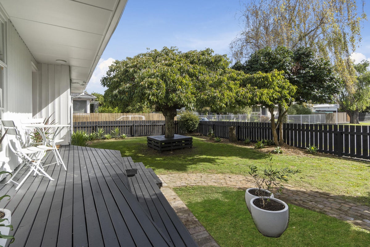 76 Mead Street, Avondale, Auckland - Carousel 2