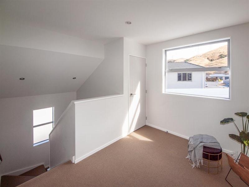 1 Moston Grove, Churton Park, Wellington - Carousel 20