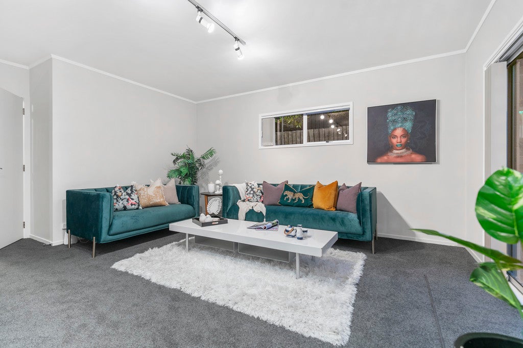 15 Longfellow Parade, Glen Eden, Auckland - Carousel 23