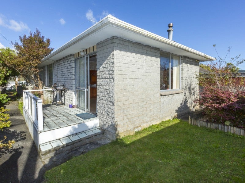 1/39 PALMER CRES, HERETAUNGA, UPPER HUTT - Carousel 1