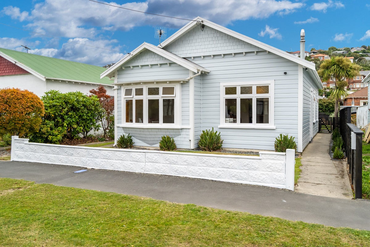 128 Surrey Street, Forbury, Dunedin - Carousel 1