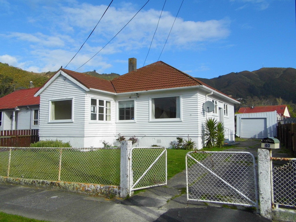 40 Shearer Crescent, Naenae, Lower Hutt - Carousel 1