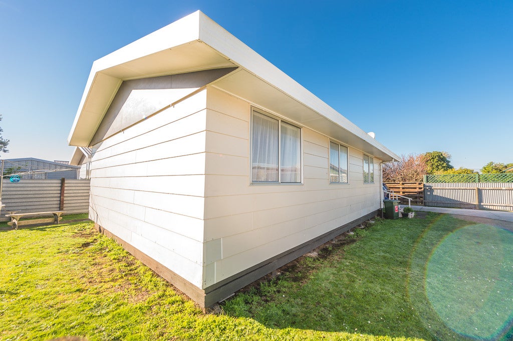 82A Surrey Road, Springvale, Whanganui - Carousel 2