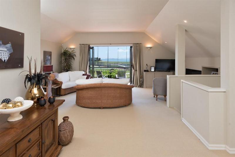 1A MacLeans Road, Bucklands Beach, Auckland - Carousel 2