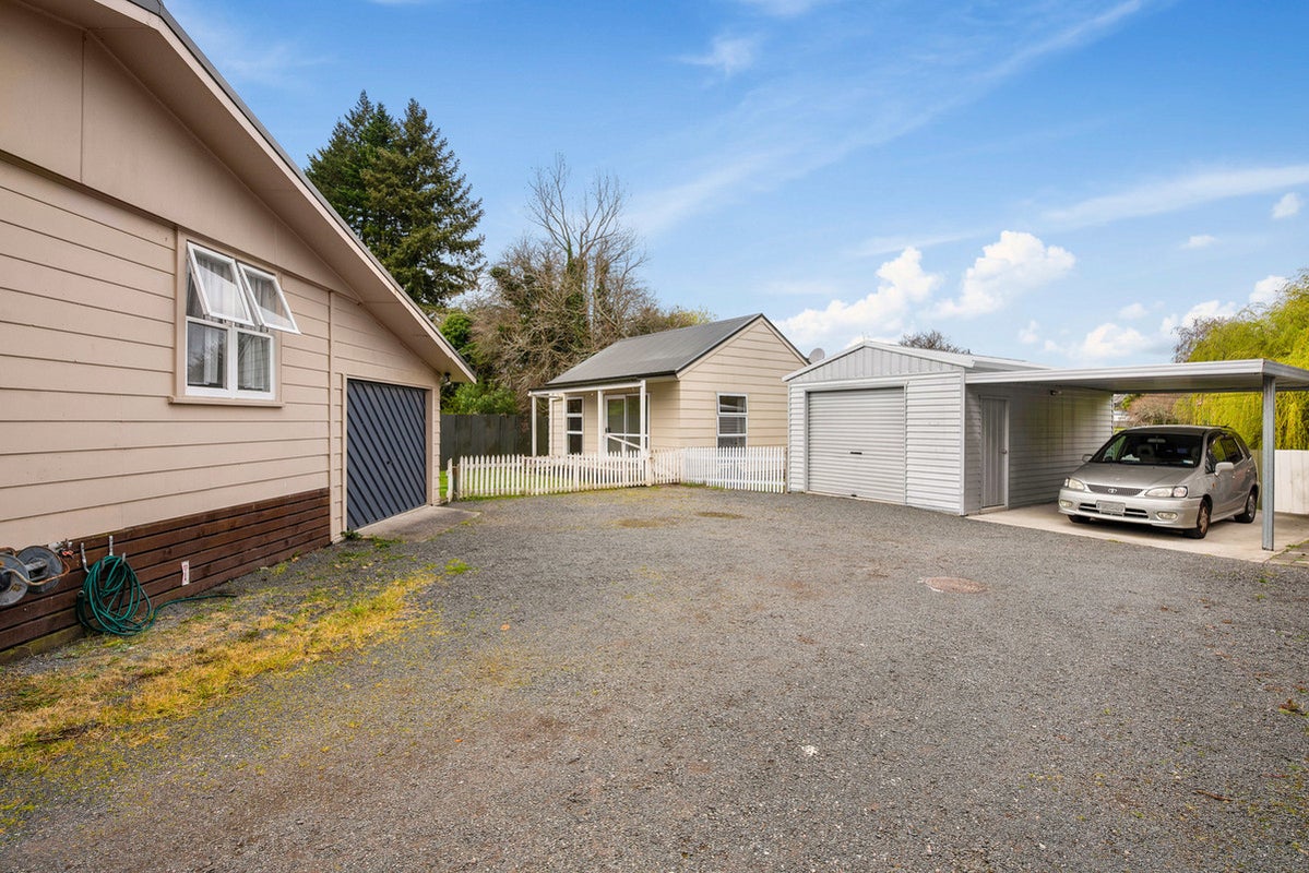 268A Sunset Road, Sunnybrook, Rotorua - Carousel 2