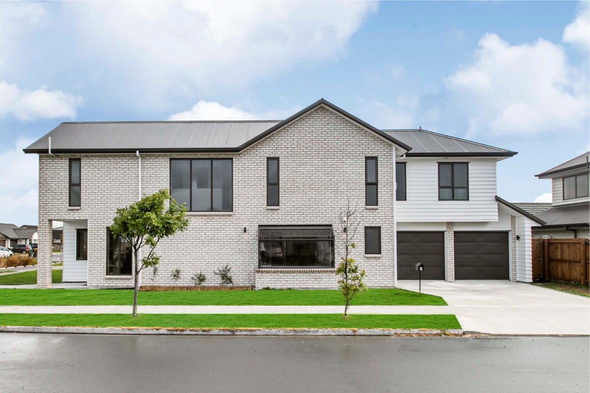 6 Matata Drive, Takanini, Auckland - Carousel 2