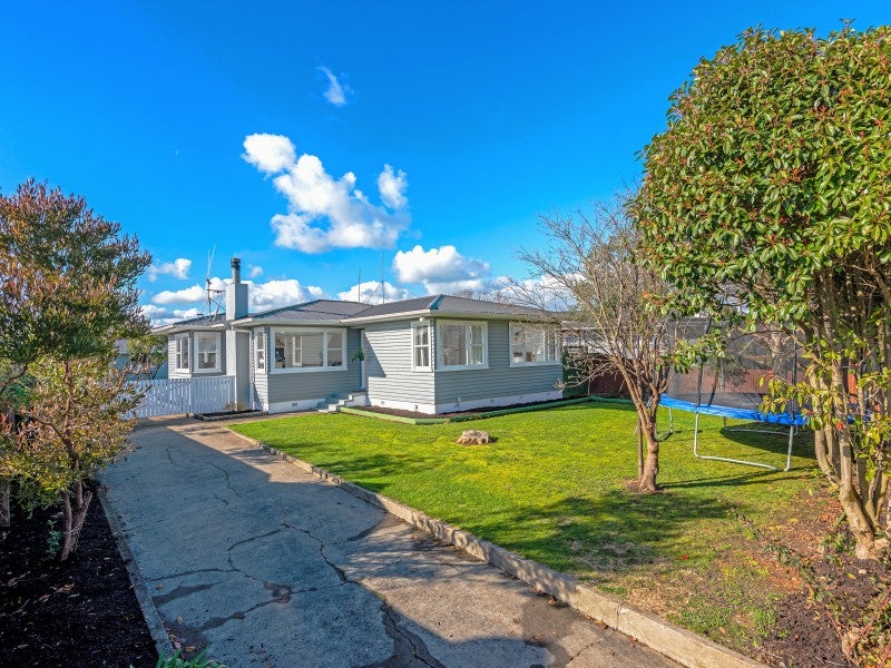 27 Catlins Crescent, Milson, Palmerston North - Carousel 22