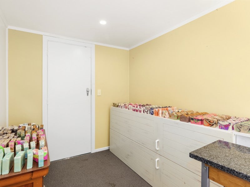 91A Wyndrum Avenue, Waterloo, Lower Hutt - Carousel 15
