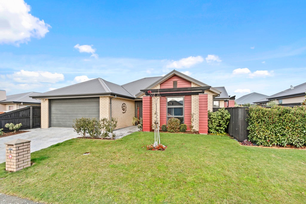 6 Moeraki Place, Hei Hei, Christchurch - Carousel 1