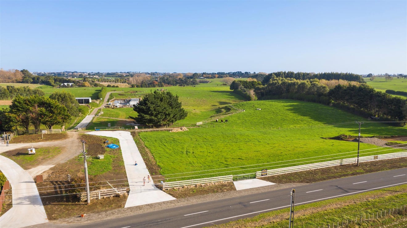 238 Ohangai Road, Hāwera - Carousel 1