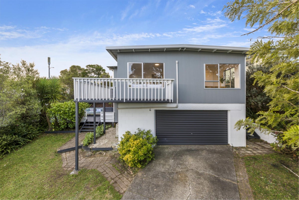 1/15 Simon Ellice Drive, Bayview, Auckland - Carousel 20