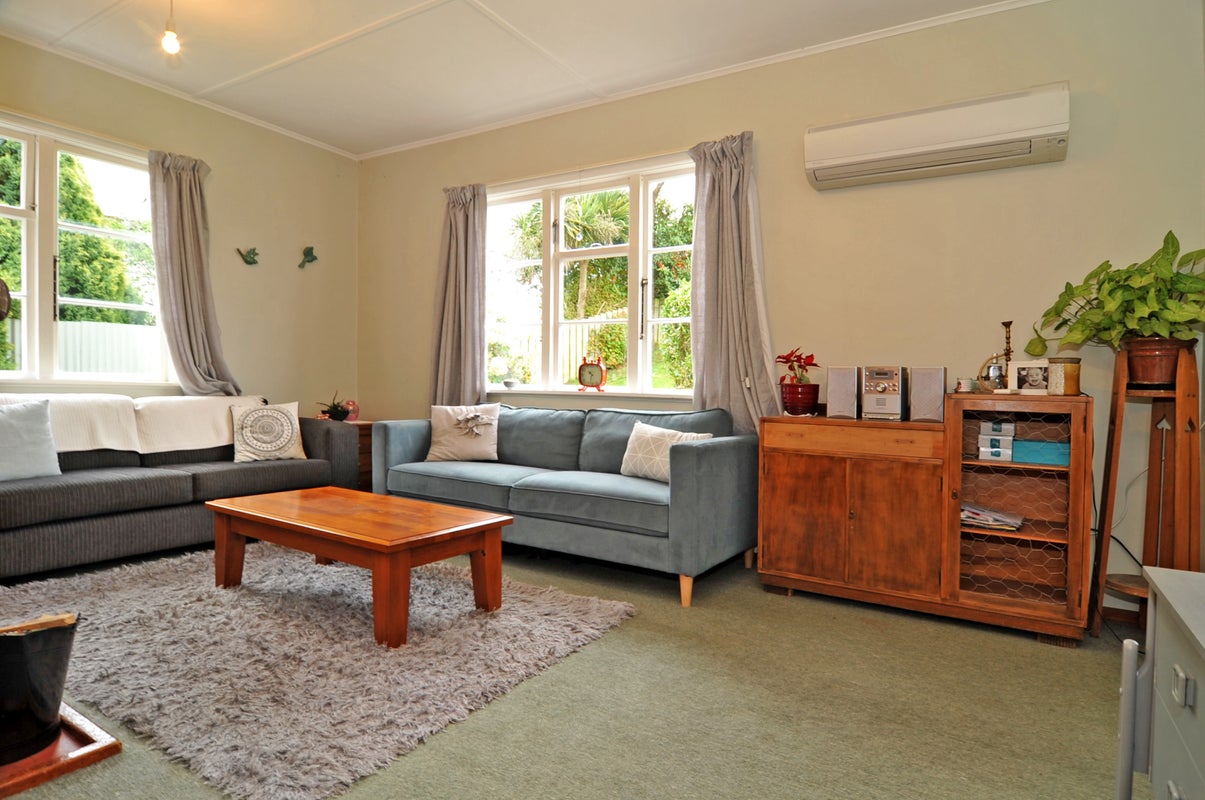 46 Panmure Avenue, Calton Hill, Dunedin - Carousel 2