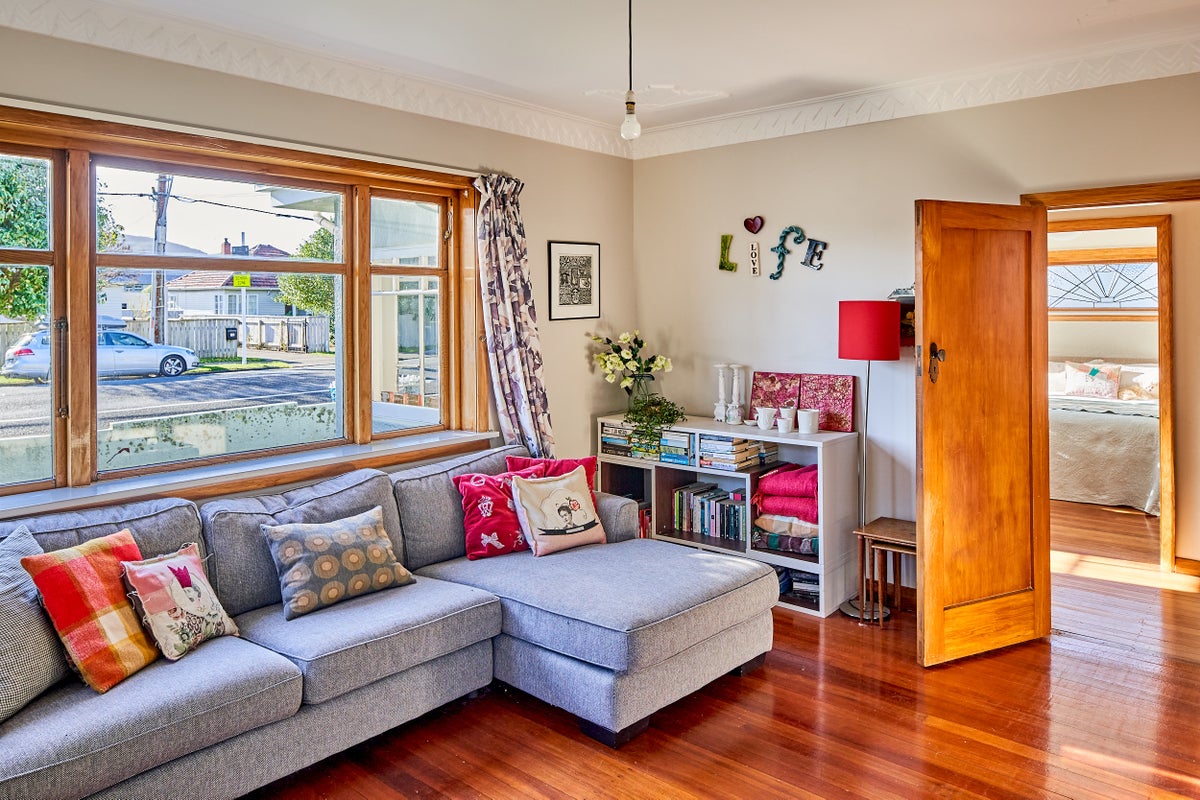 156 Waiwhetu Road, Waterloo, Lower Hutt - Carousel 2