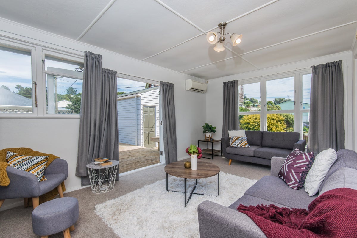 15 Morgan Street, Johnsonville, Wellington - Carousel 2