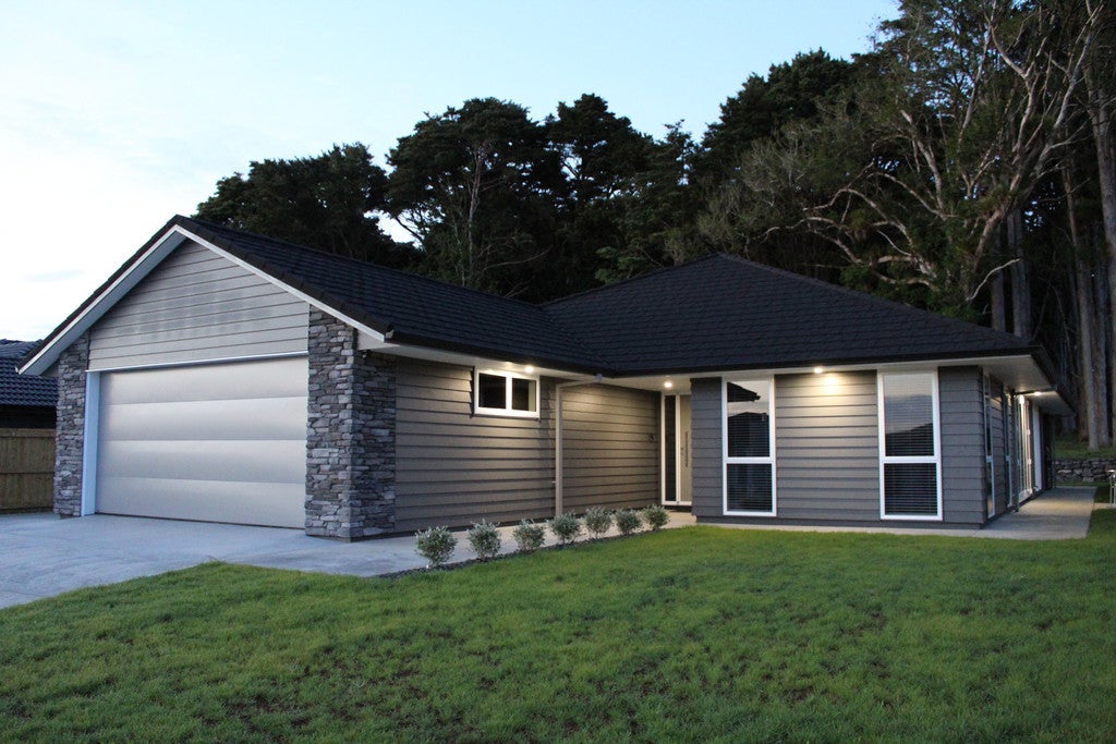 33 Wainui Avenue, Kamo, Whangarei - Carousel 1