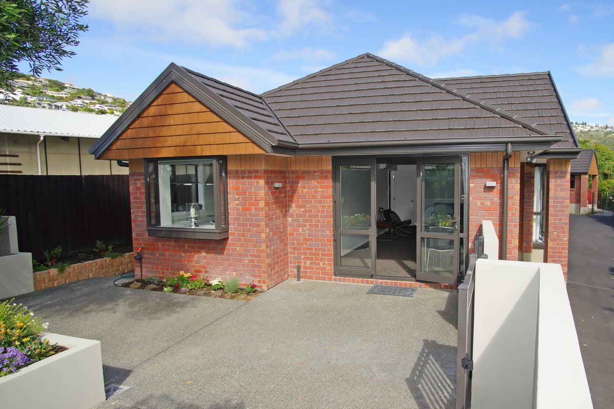 5C Palatine Terrace, Huntsbury, Christchurch - Carousel 1