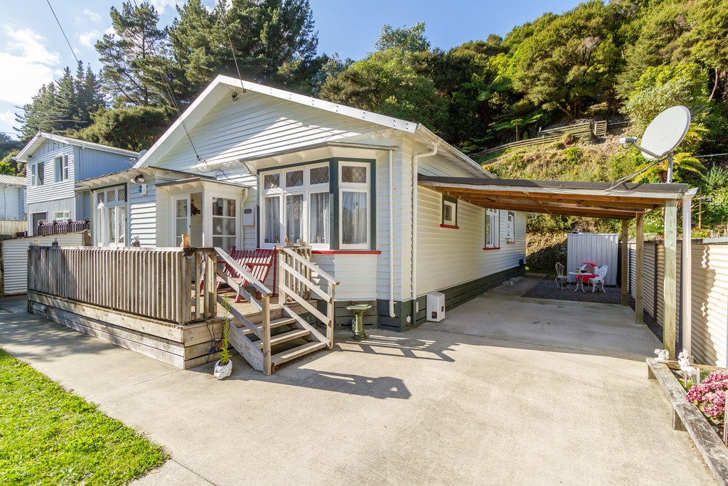 118 Hair Street, Wainuiomata, Lower Hutt - Carousel 1