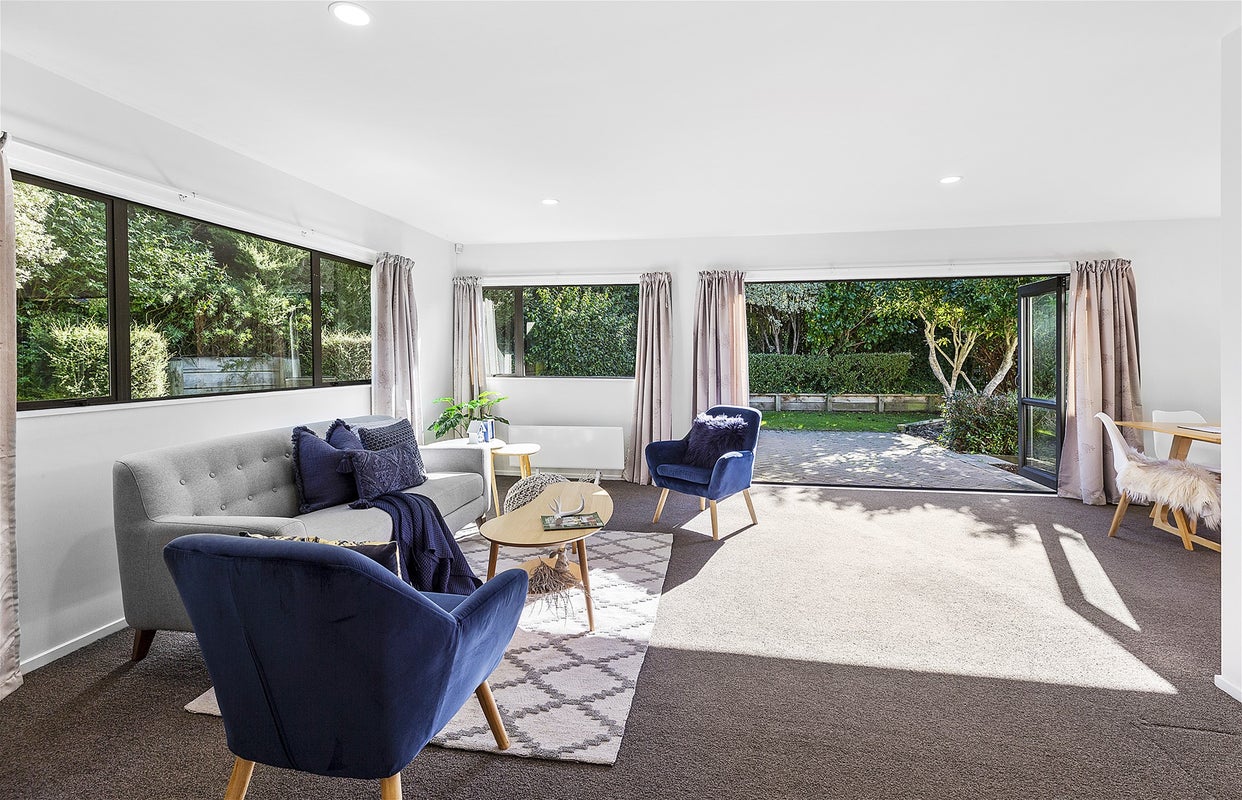 6 Gybe Place, Whitby, Porirua - Carousel 2