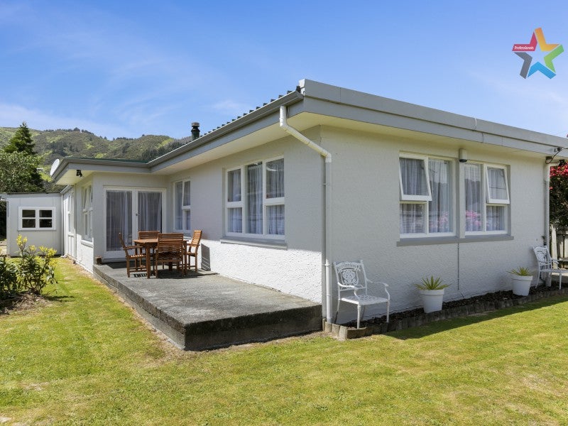 36 Wellington Road, Wainuiomata, Lower Hutt - Carousel 1