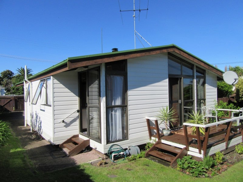 15 Queens Road, Elgin, Gisborne - Carousel 1