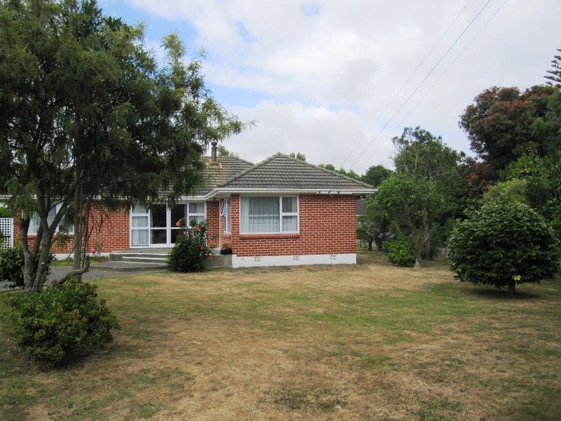 30 Bell Street, Otaki - Carousel 1