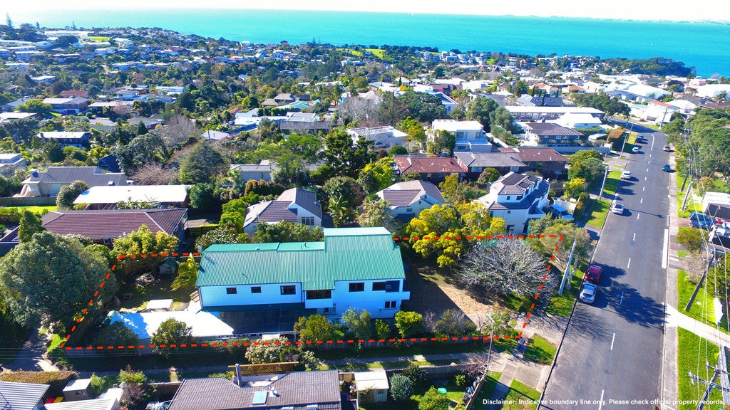 1/14 Castor Bay Road, Castor Bay, Auckland - Carousel 21