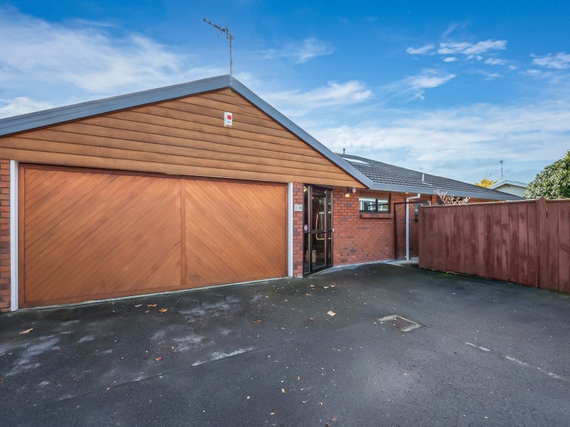 2/10 Bellevue Road, Woburn, Lower Hutt - Carousel 20