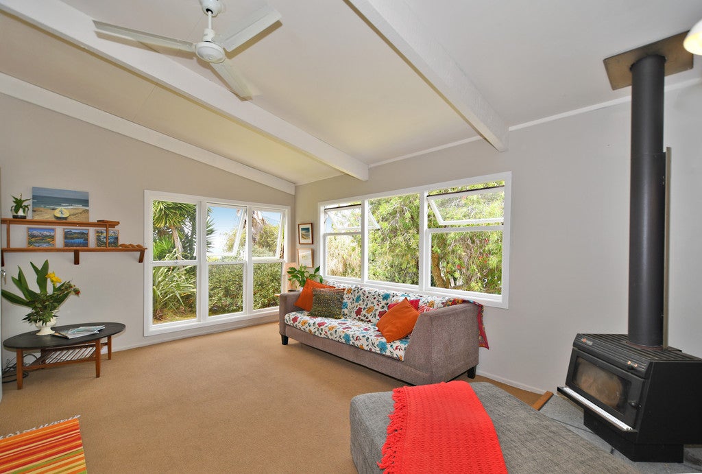 38 HAURAKI Road, Palm Beach, Waiheke Island - Carousel 1