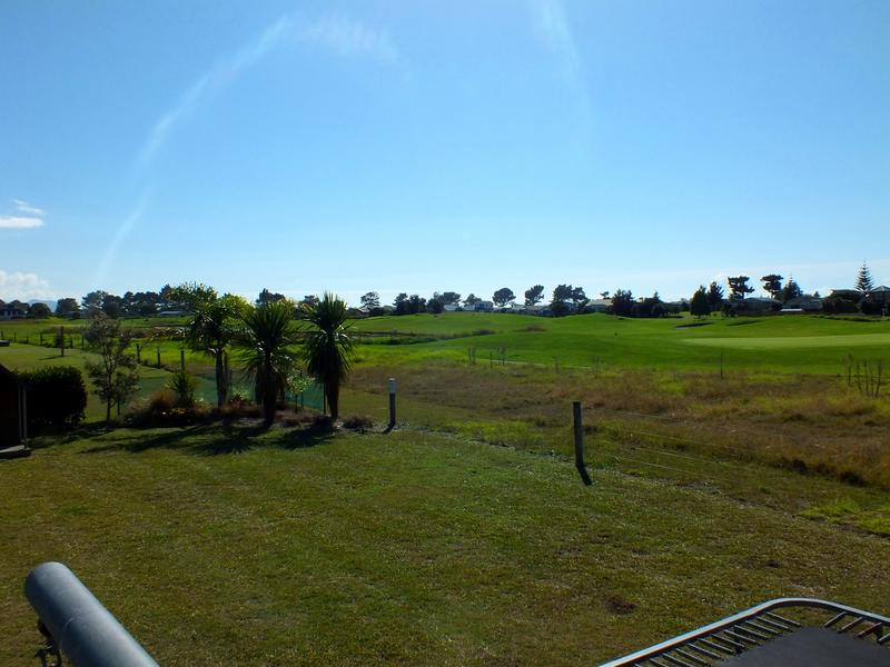 167 Rangiora Crescent, Matarangi - Carousel 1