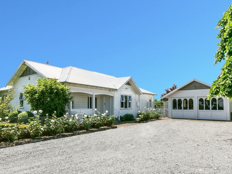 35 Tollemache Road East, Longlands, Hastings - Carousel 1