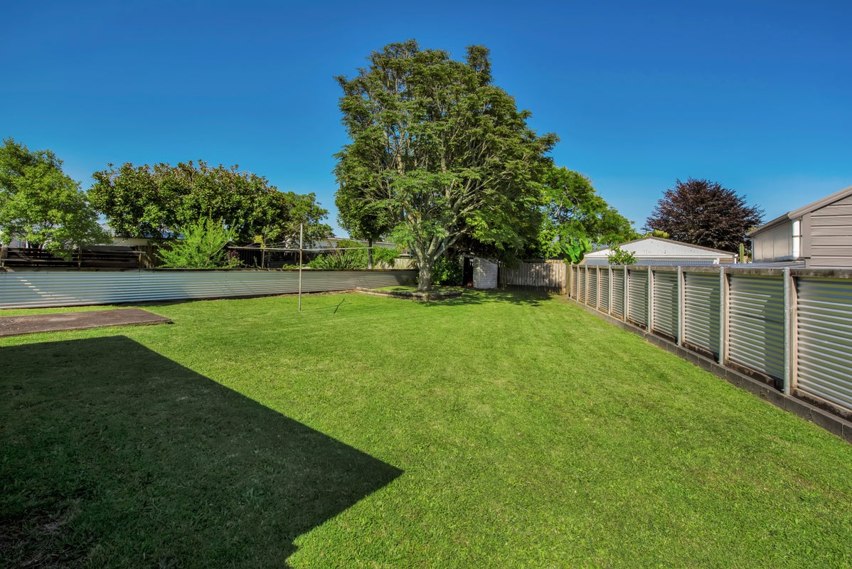 410 Carrington Street, Upper Vogeltown, New Plymouth - Carousel 21