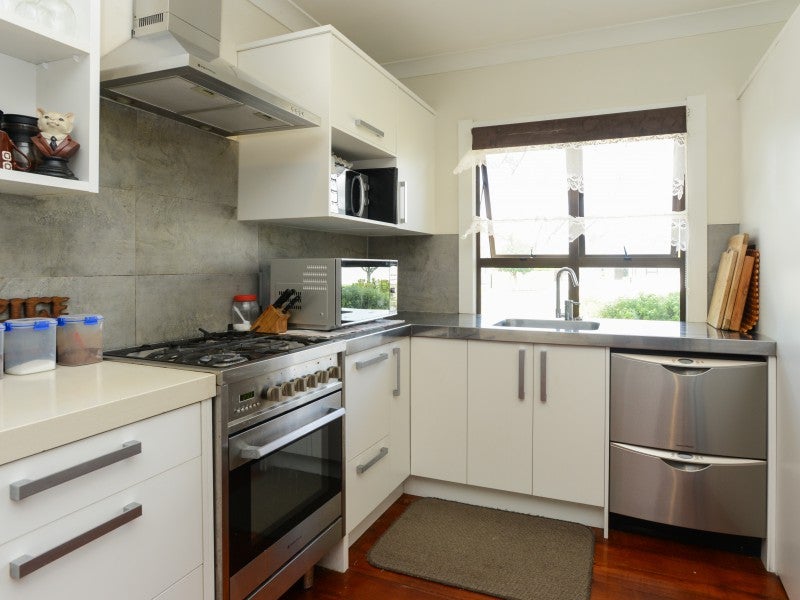 404 Brunswick Street, Saint Leonards, Hastings - Carousel 2