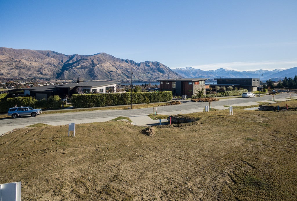 24 Kirimoko Crescent, Wanaka - Carousel 2