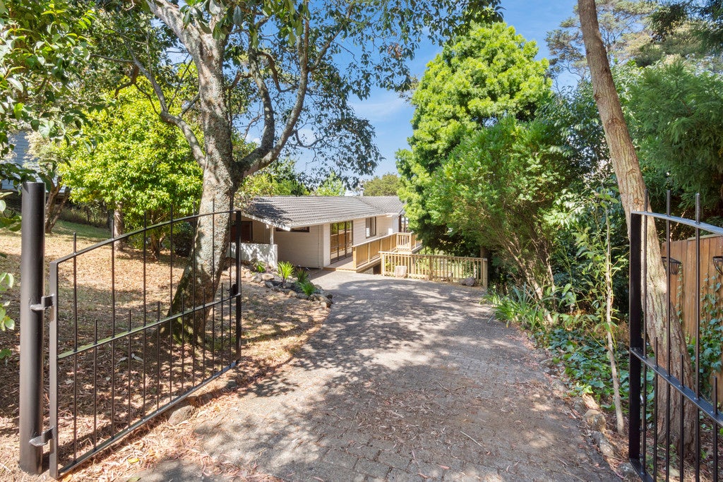 22 Brooke Road, Red Hill, Papakura - Carousel 1