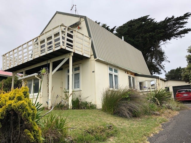 108 Kahukura Avenue, Waitarere Beach, Levin - Carousel 1