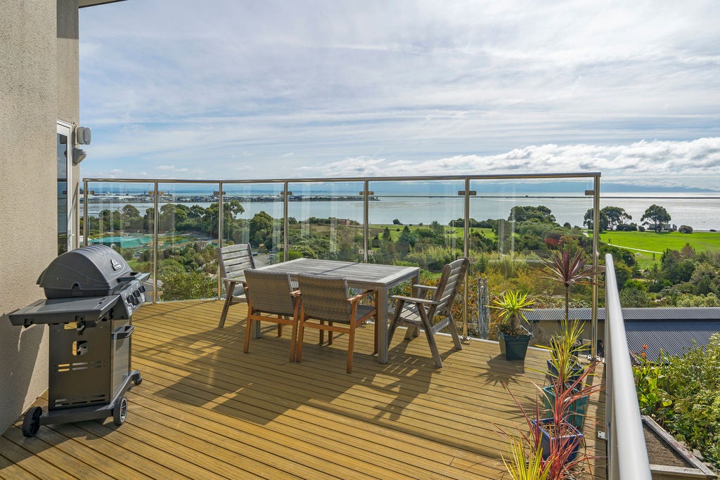 15 Walters Bluff, Atawhai, Nelson - Carousel 2
