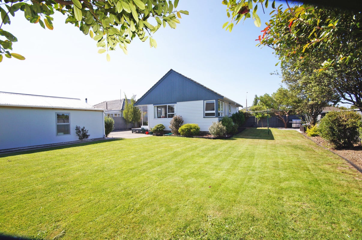 11 Aurora Street, Hei Hei, Christchurch - Carousel 1