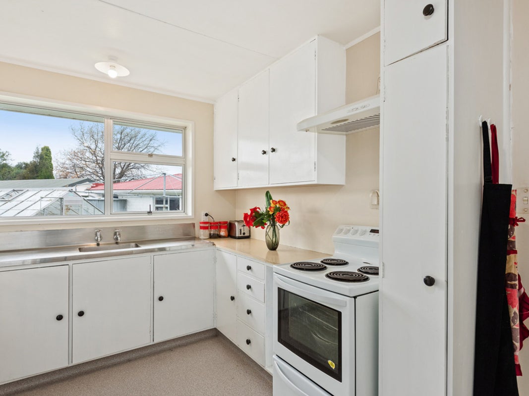 8 Jellyman Place, Springlands, Blenheim - Carousel 2