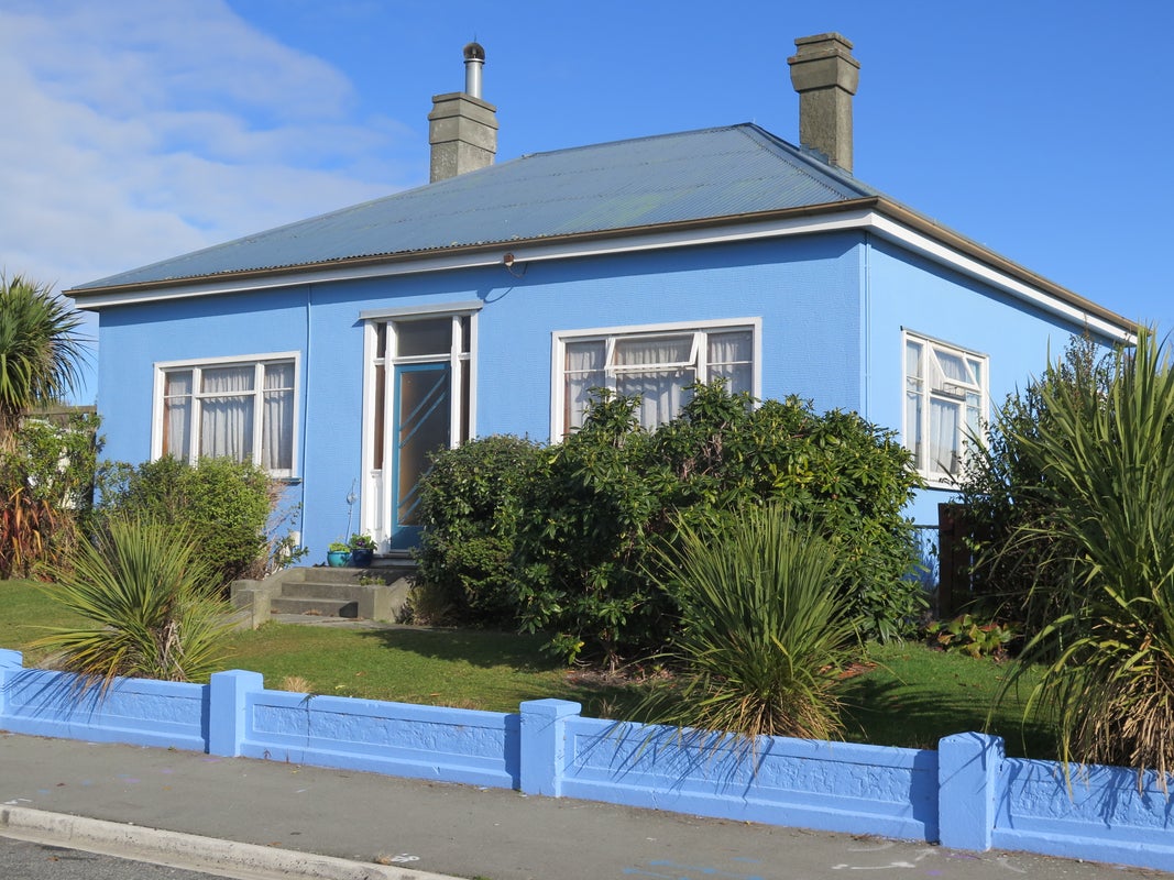 8 Regent Street, West End, Timaru - Carousel 1