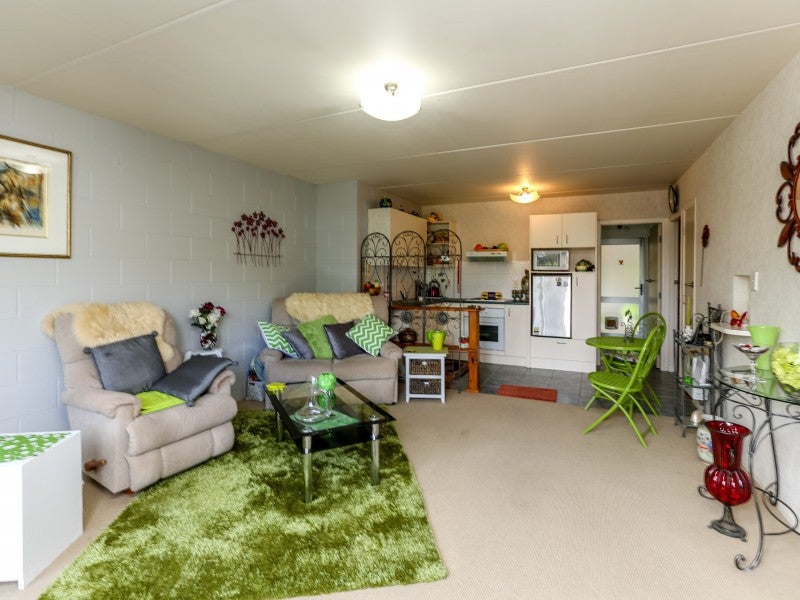 9/57 Carrington Street, Lower Vogeltown, New Plymouth - Carousel 2