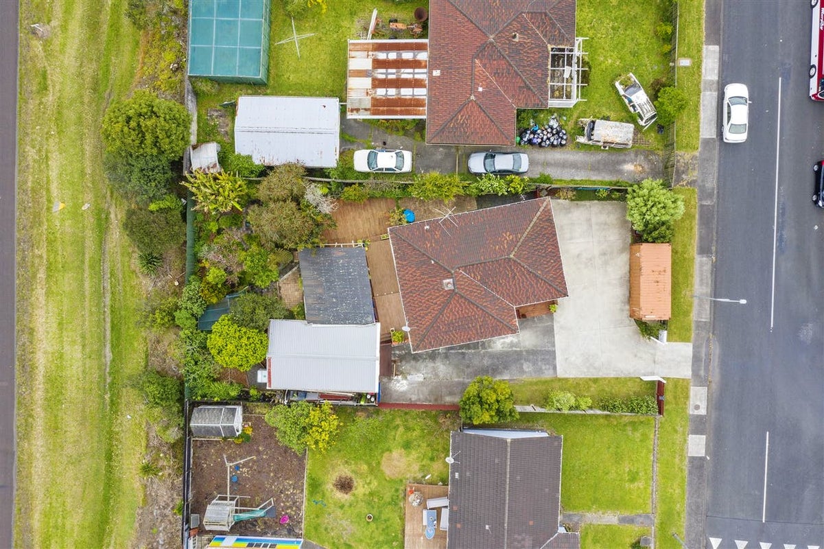 115 Chichester Drive, Rosehill, Papakura - Carousel 21