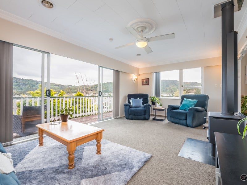 24 Mimihau Grove, Wainuiomata, Lower Hutt - Carousel 2
