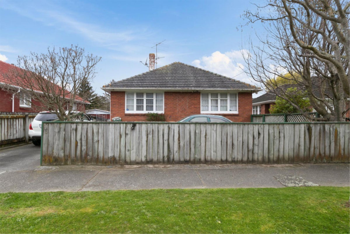 88 Reynolds Street, Taita, Lower Hutt - Carousel 1