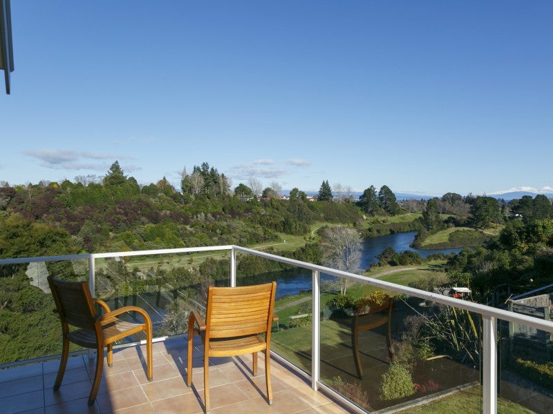 31 Robinson Terrace, Rangatira Park, Taupo - Carousel 2