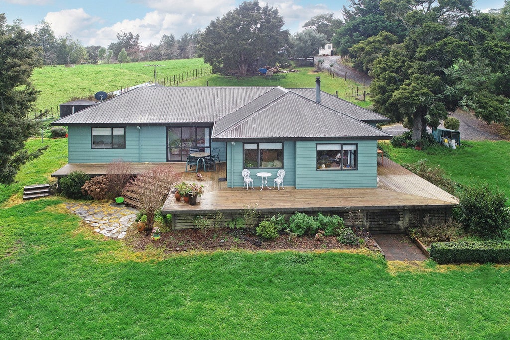 108 Caie Road, Pokeno - Carousel 1