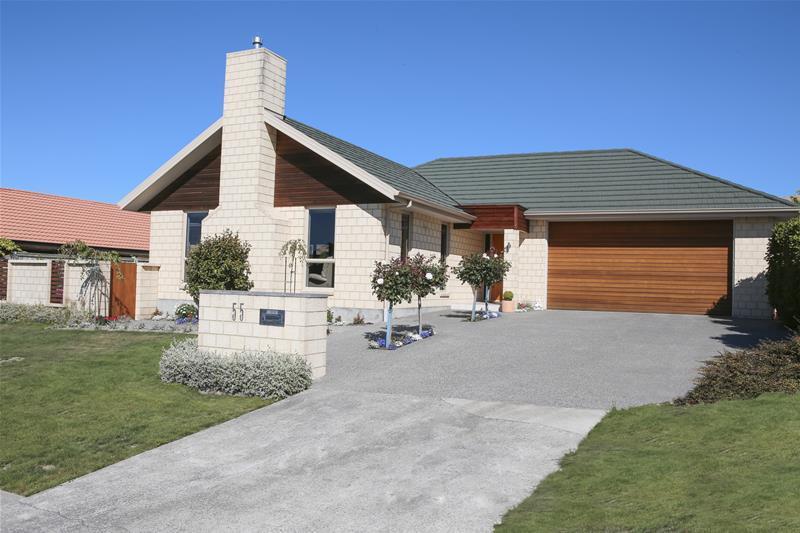 55 Hillcrest Avenue, Witherlea, Blenheim - Carousel 1